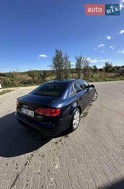 Седан Audi A4 2011 в Калуше