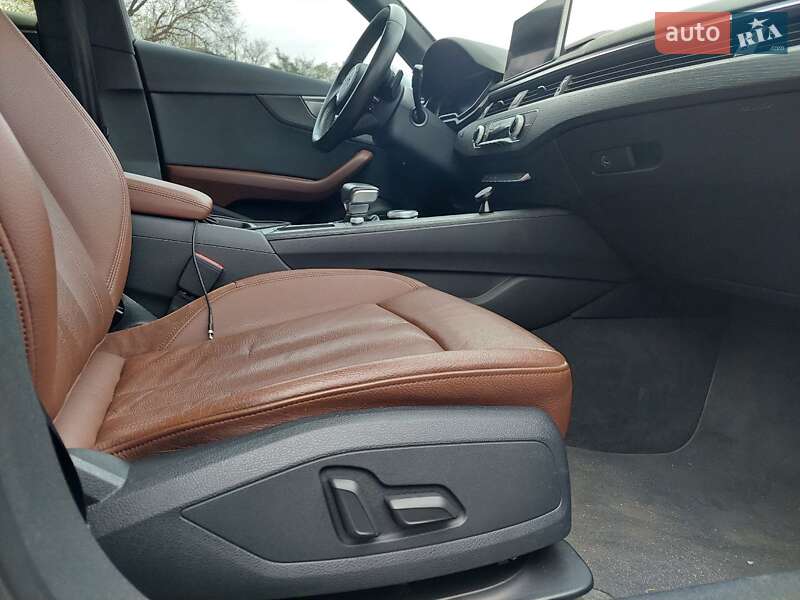 Седан Audi A4 2017 в Камені-Каширському
