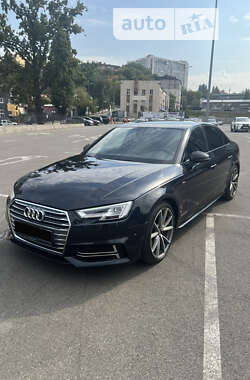 Седан Audi A4 2018 в Киеве