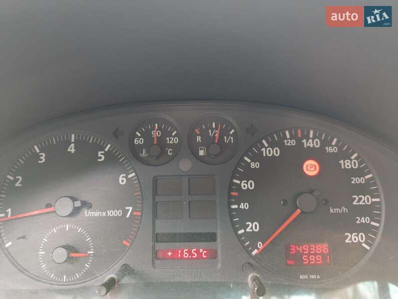 Седан Audi A4 1997 в Миргороді