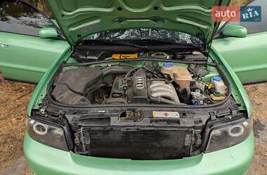 Седан Audi A4 1997 в Миргороде