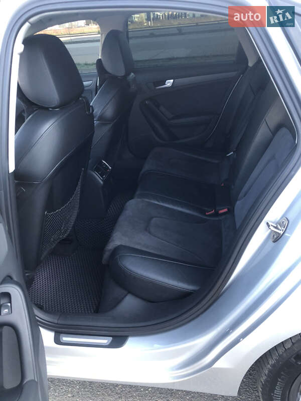 Седан Audi A4 2008 в Хусте