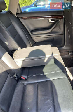 Универсал Audi A4 2003 в 