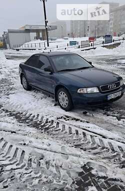 Седан Audi A4 1995 в Тернополе