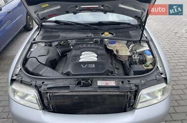 Универсал Audi A4 2000 в Чернигове