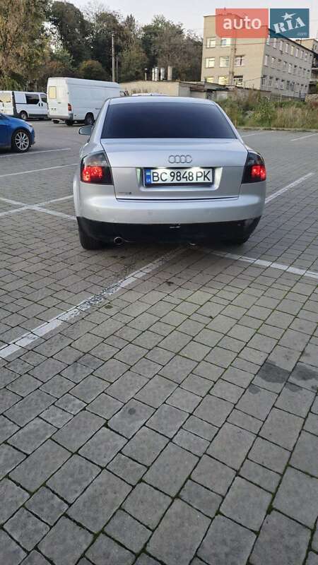 Седан Audi A4 2001 в Пустомытах
