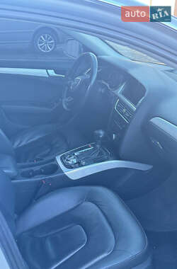 Седан Audi A4 2012 в 