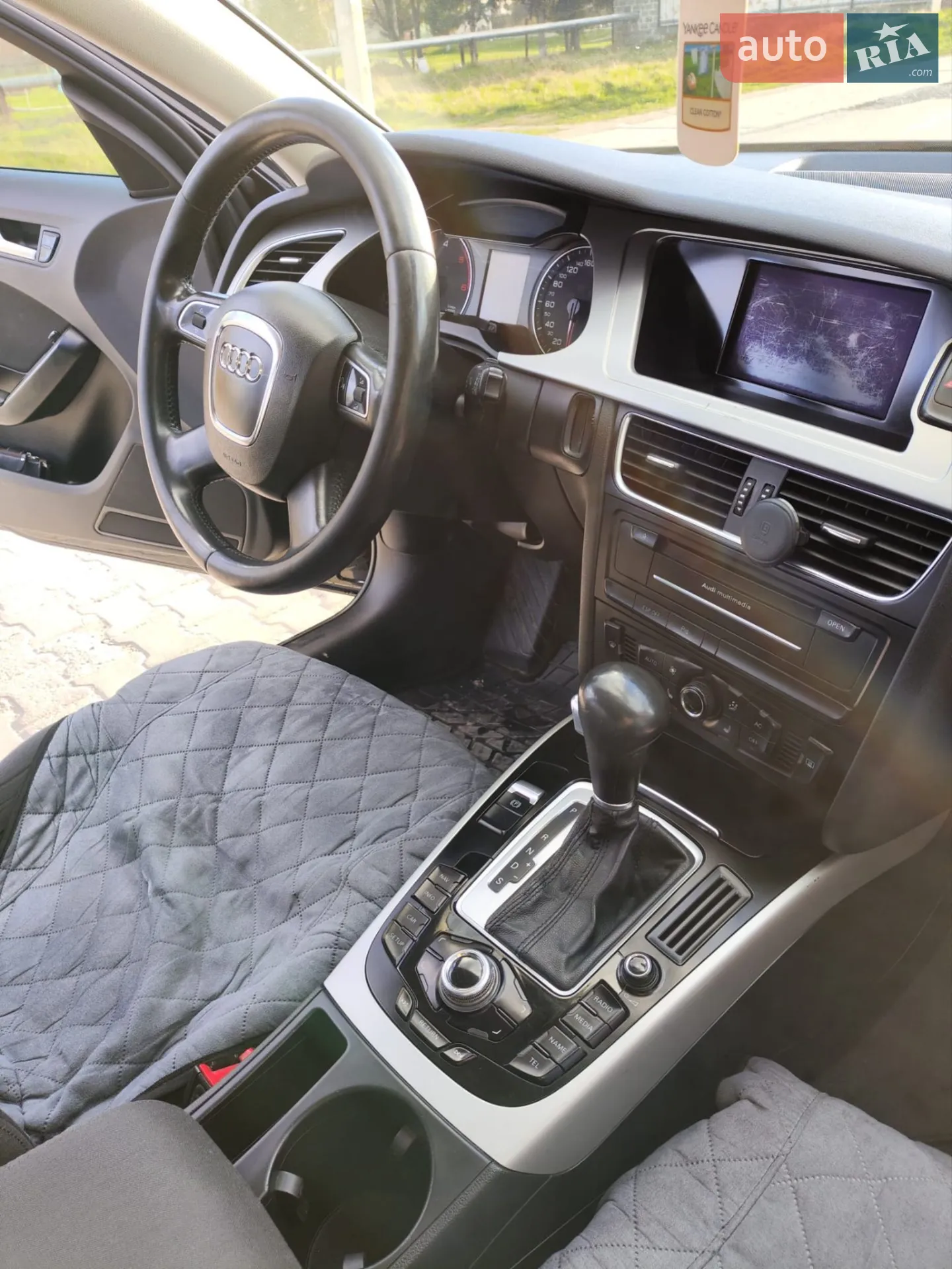 2010 Audi A4 - мініатюра 32