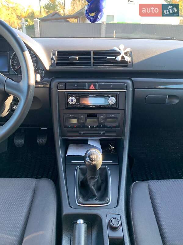 Седан Audi A4 2004 в Коломые