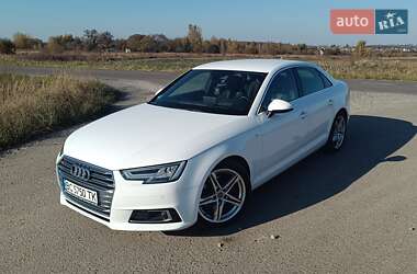 Седан Audi A4 2015 в Львові