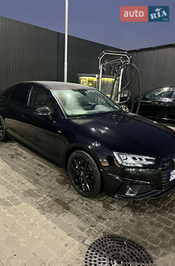 Седан Audi A4 2019 в Львове