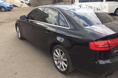 Седан Audi A4 2012 в Киеве