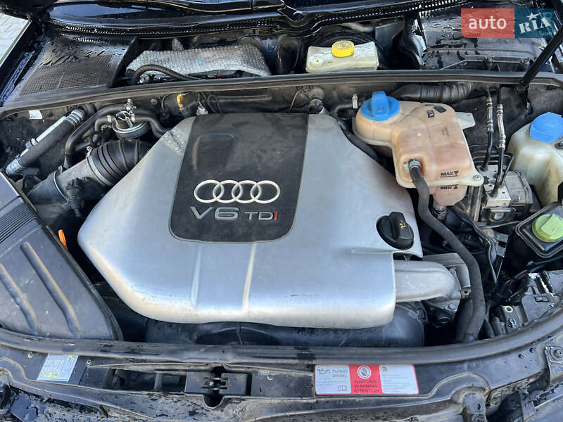 Седан Audi A4 2004 в Яремче