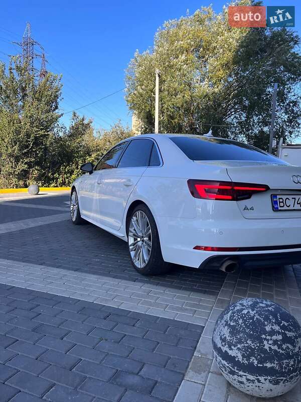 Седан Audi A4 2017 в Львове