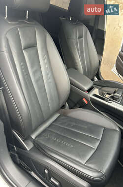 Седан Audi A4 2015 в 