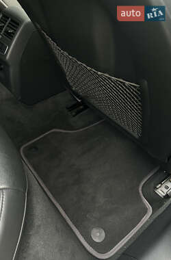 Седан Audi A4 2015 в 