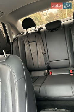 Седан Audi A4 2015 в 