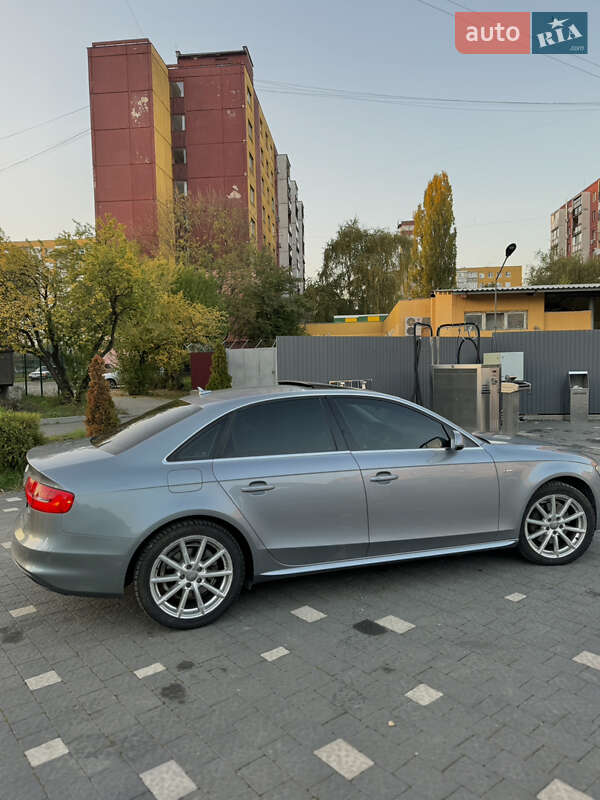 Седан Audi A4 2015 в Ужгороде