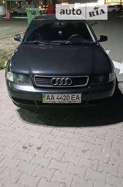 Седан Audi A4 1995 в Києві