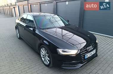 Седан Audi A4 2015 в Львове