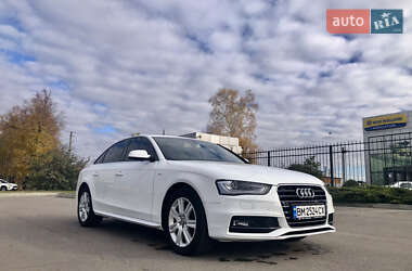 Седан Audi A4 2015 в Сумах