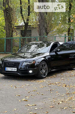 Седан Audi A4 2010 в Днепре