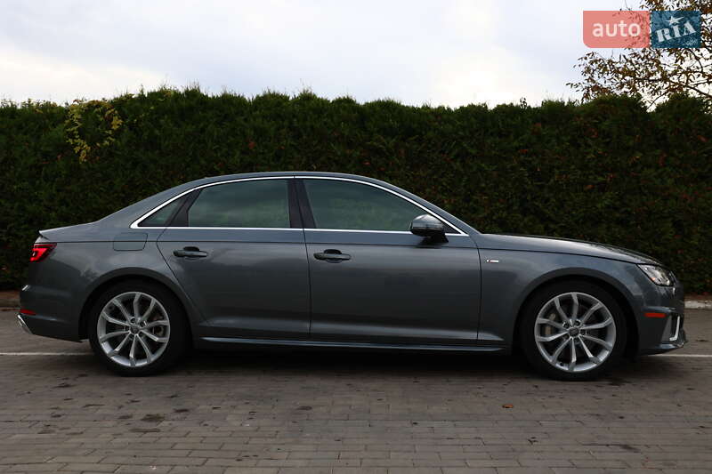 Седан Audi A4 2018 в Луцке