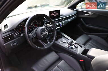 Седан Audi A4 2018 в Луцке
