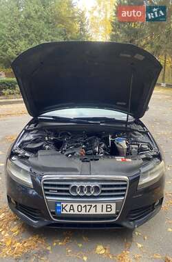 Седан Audi A4 2010 в Березане