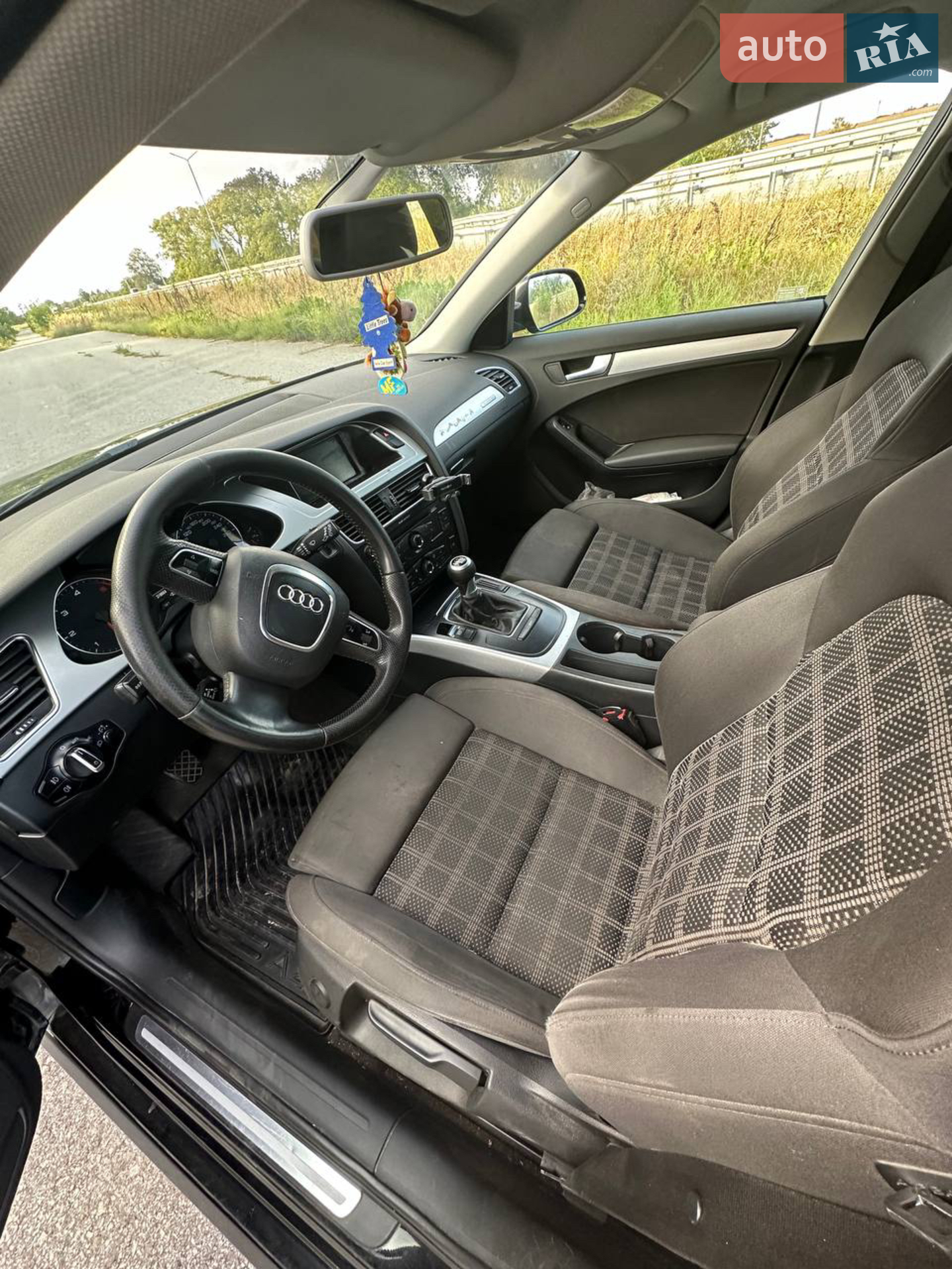 2011 Audi A4 - мініатюра 3