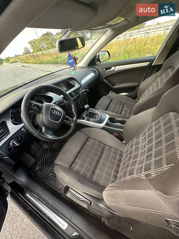 Універсал Audi A4 2011 в Житомирі