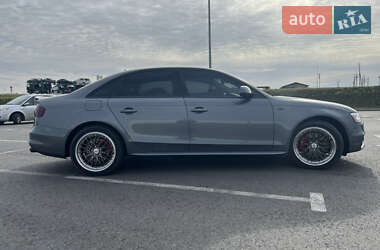 Седан Audi A4 2014 в Львове