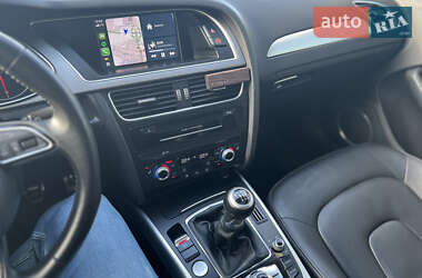 Седан Audi A4 2014 в Львове