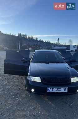 Седан Audi A4 1995 в Ворохте