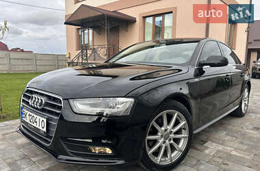 Седан Audi A4 2014 в Рівному