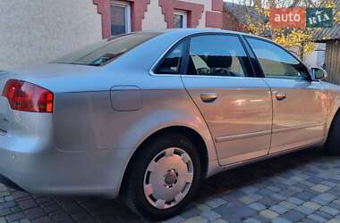 Седан Audi A4 2005 в Киверцах