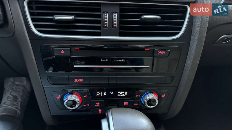 Седан Audi A4 2015 в Виннице