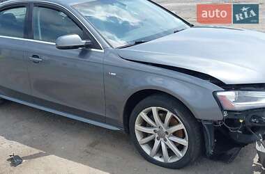 Седан Audi A4 2014 в Львові