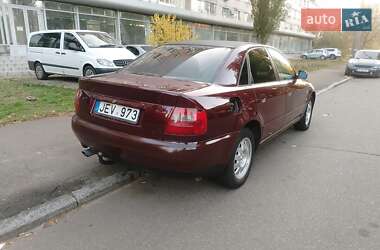 Седан Audi A4 1997 в 