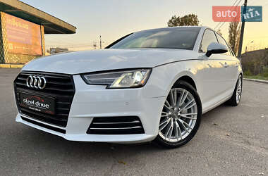 Седан Audi A4 2016 в 
