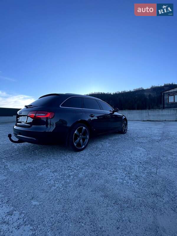 Универсал Audi A4 2012 в Сколе