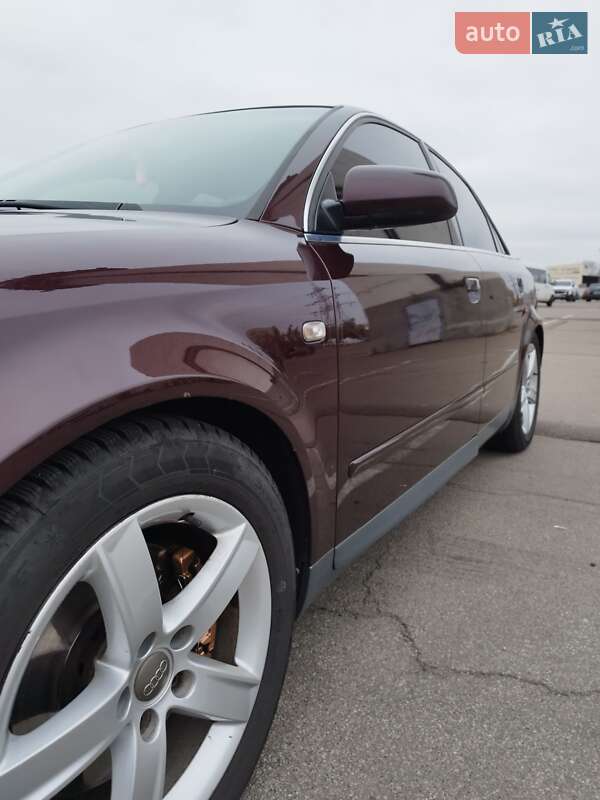 Седан Audi A4 2002 в Києві