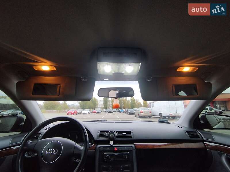 Седан Audi A4 2002 в Києві