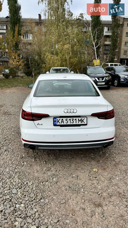 Седан Audi A4 2017 в Киеве