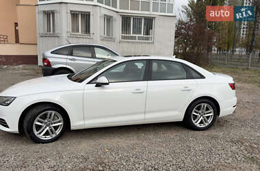 Седан Audi A4 2017 в Києві