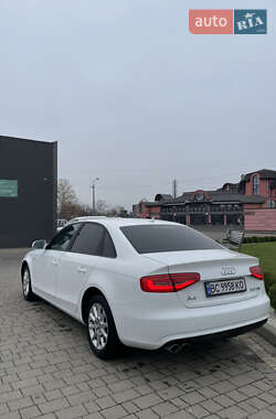 Седан Audi A4 2013 в 