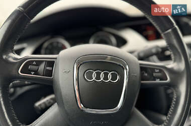 Седан Audi A4 2011 в 