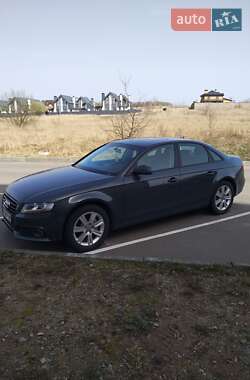 Седан Audi A4 2011 в Києві