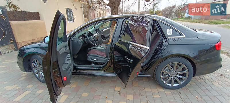 Седан Audi A4 2014 в Березівці