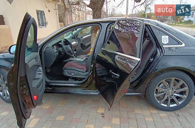 Седан Audi A4 2014 в 